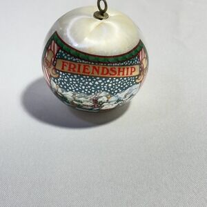 Vintage WHITE  SATIN FRIENDSHIP SAYING CHRISTMAS ORNAMENT Snowy Village EUC‎